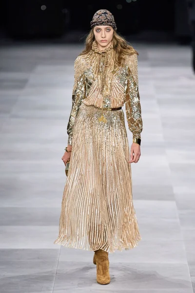 Look 63